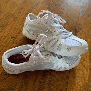 Varsity Last Pass 2.0 CHEER SHOES
